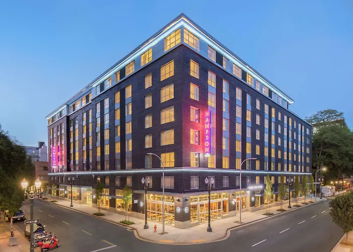 Hampton Inn And Suites By Hilton Portland-Pearl District