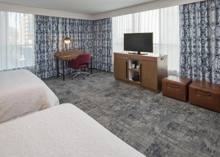 Hampton Inn And Suites By Hilton Portland-Pearl District